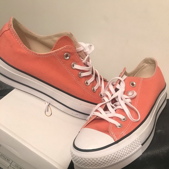 peach platform converse